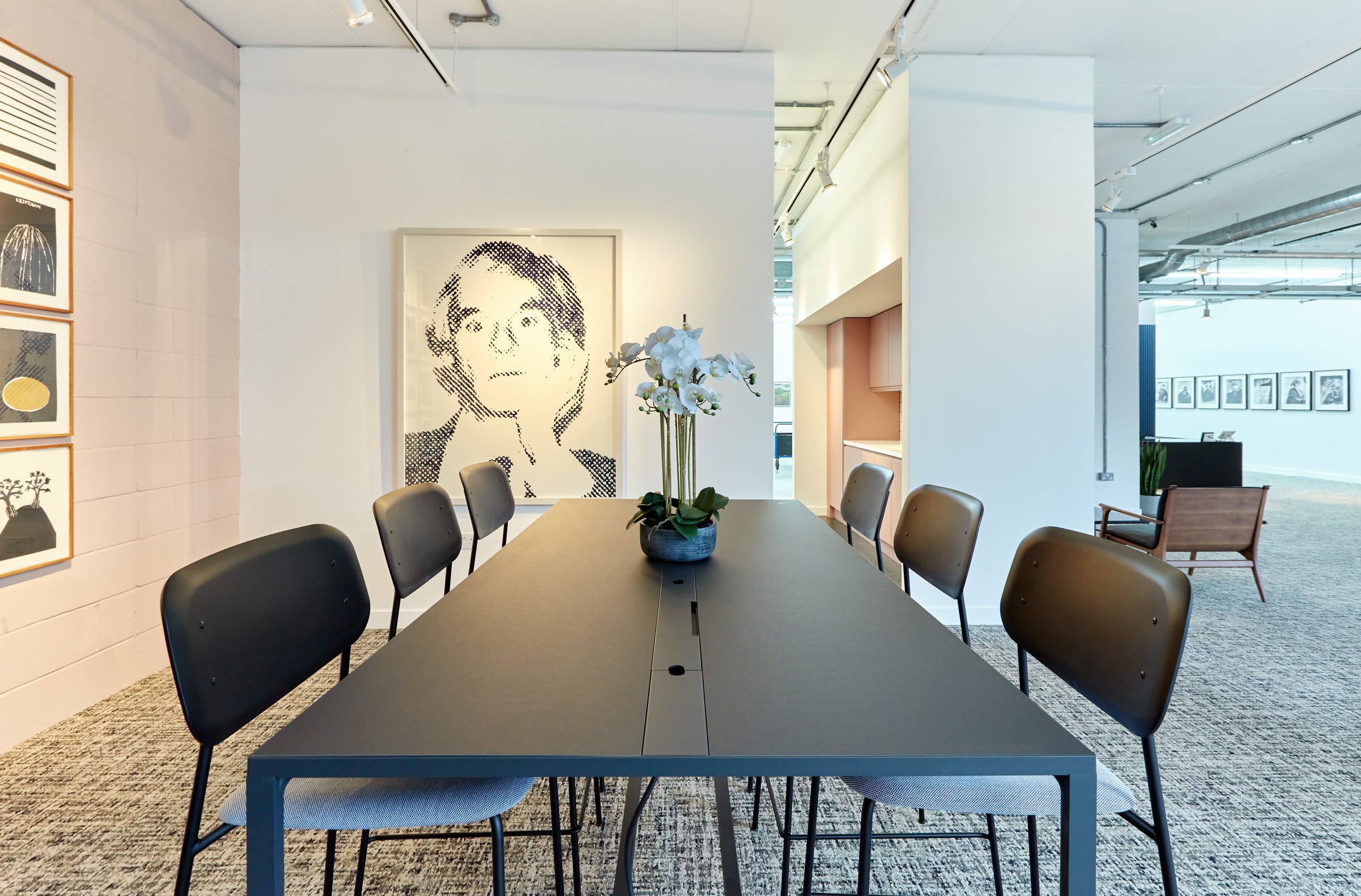 Ground floor gallery and meeting spaces